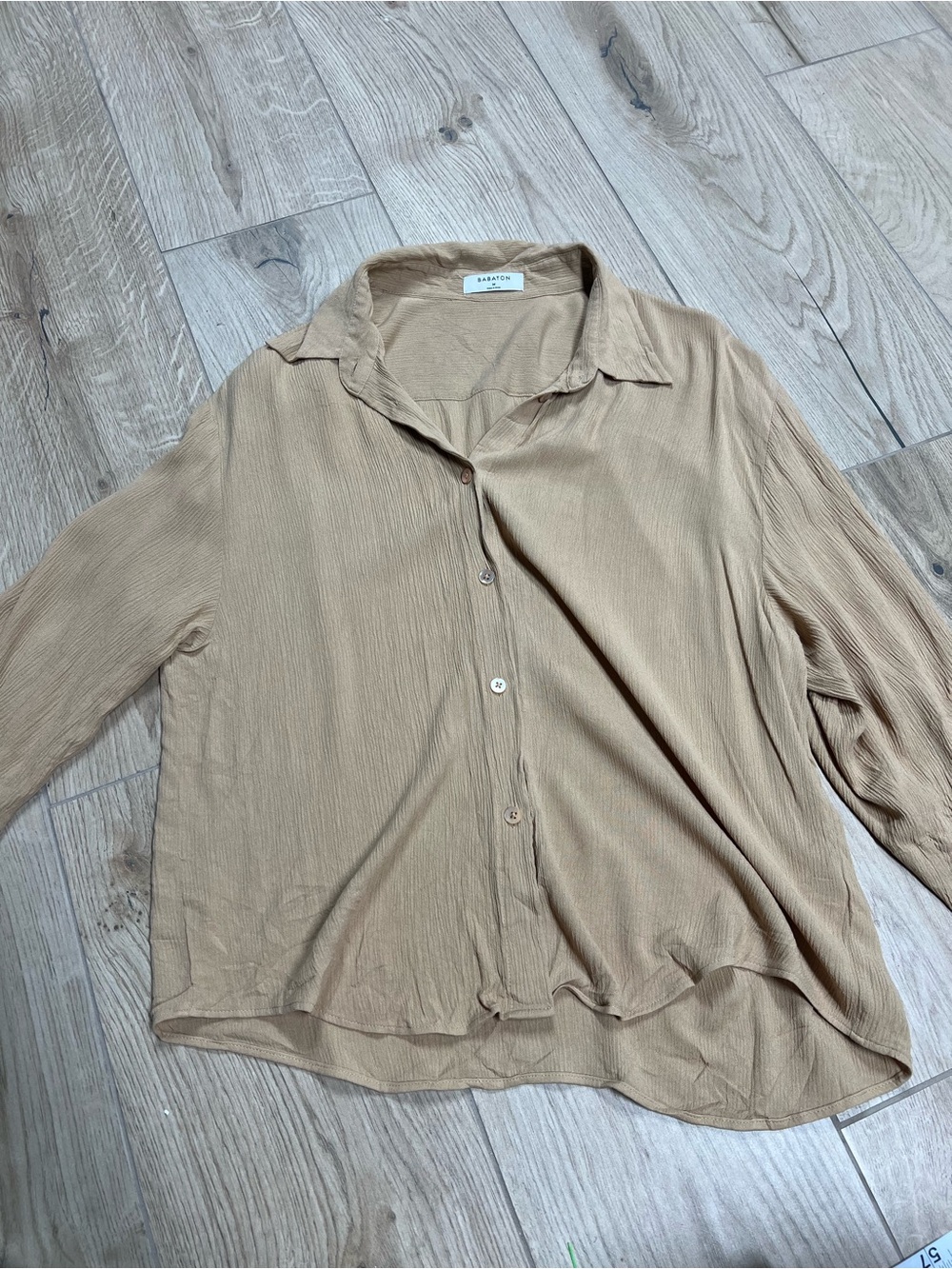 Aritzia Babaton Lightweight Tan Button-Front Women's Shirt